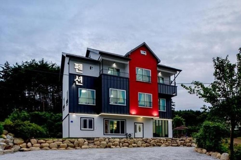 Gangneung Luluberry Pension Exterior foto